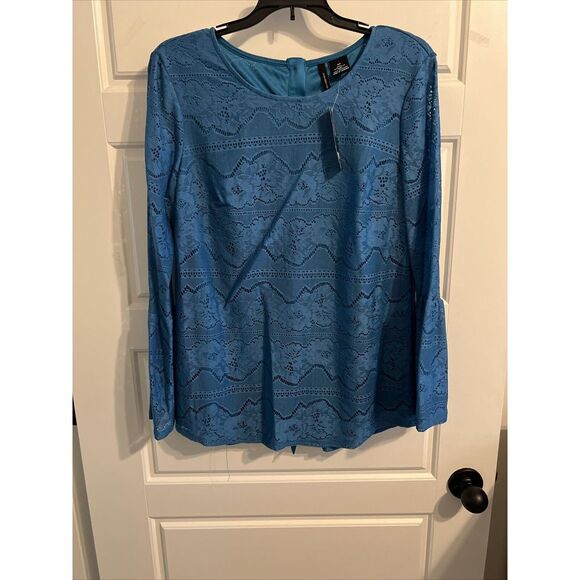 New‎ Directions women's Blouse, Blue size Medium - Picture 1 of 3